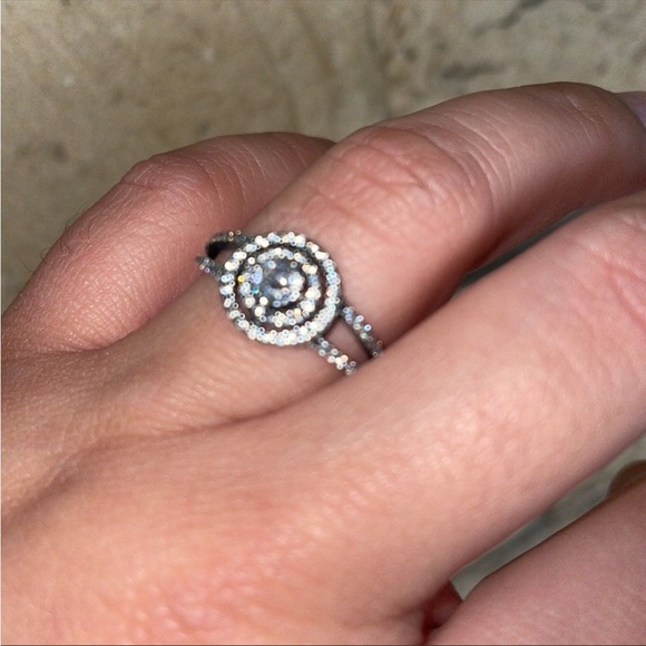Pandora Sterling silver Sparkling Double Halo Ring 
Size 9 - Picture 7 of 14